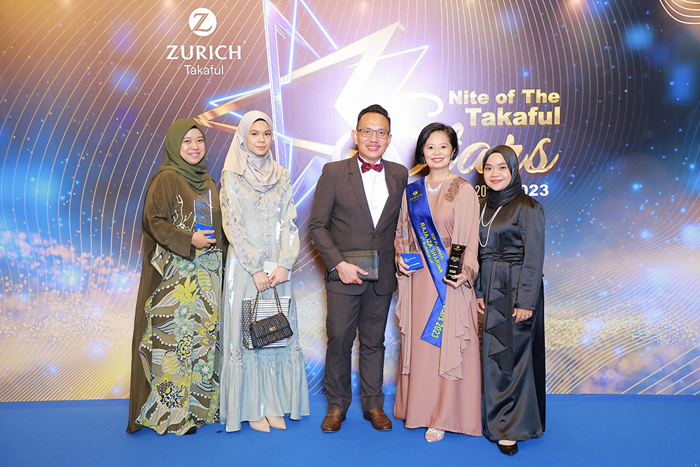 Photo Gallery - Zurich Nite of the Stars Champions