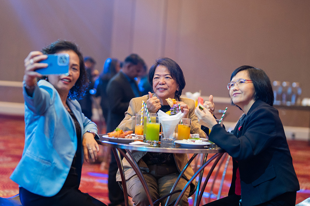 Photo Gallery - Zurich Nite of the Stars Champions