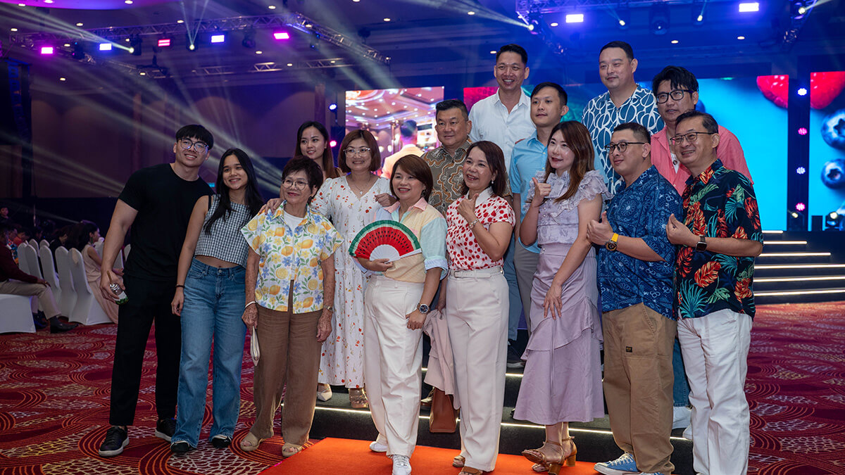 Photo Gallery - Zurich Nite of the Stars Champions