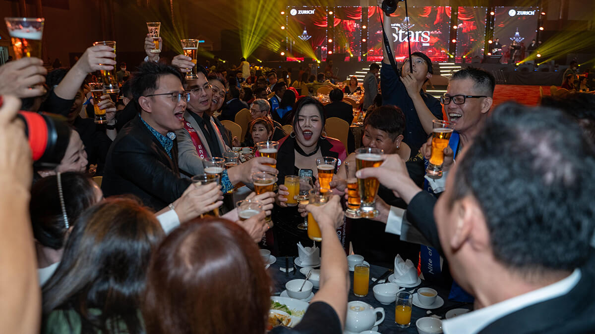Photo Gallery - Zurich Nite of the Stars Champions