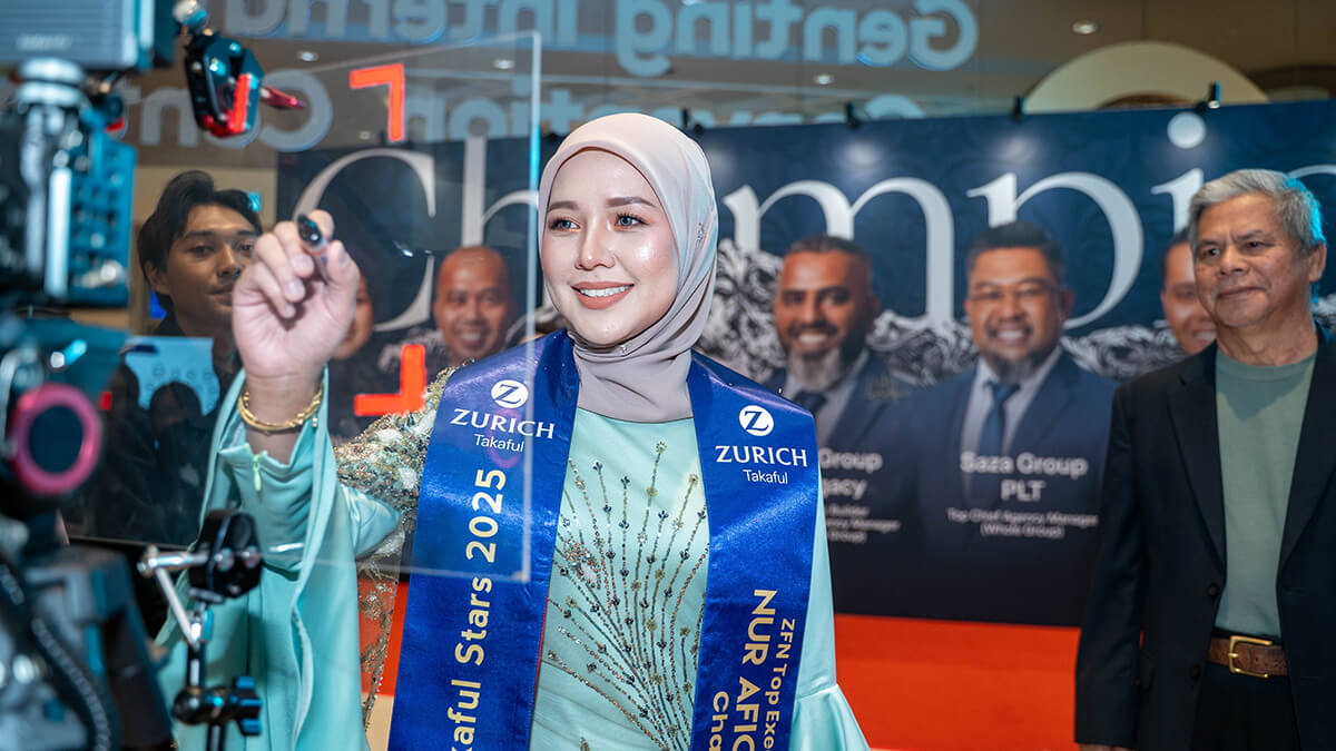 Photo Gallery - Zurich Nite of the Stars Champions